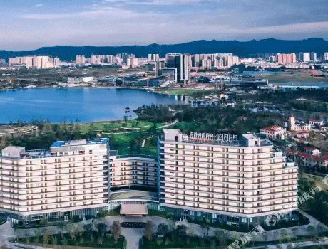 辦公照明案例-成都東安湖木棉花酒店辦公區(qū)